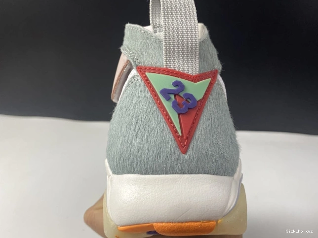 Jordan 7 CT8528-002 Retro Air Neutral Grey 0819